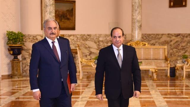 خلال لقائه الرئيس السيسي حفتر يطالب القاهرة بالتصدي لأطماع تركيا في ليبيا