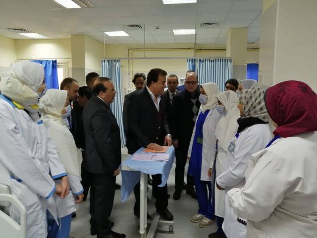 عاجل  : وزير التعليم العالي فى زيارة مفاجئة لجامعة طنطا ومستشفياتها 
