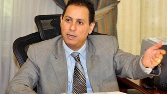 لمواجهة فيروس كورونا..د. محمد عمران يطالب بالالتزام بنظام التصويت عن بعد