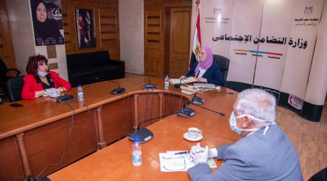 وزيرة التضامن الاجتماعى تستقبل وفد المستثمرات العرب