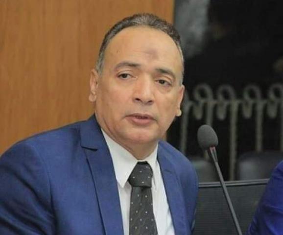 استمرار الكاتب الصحفي طارق درويش رئيسا لحزب الاحرار