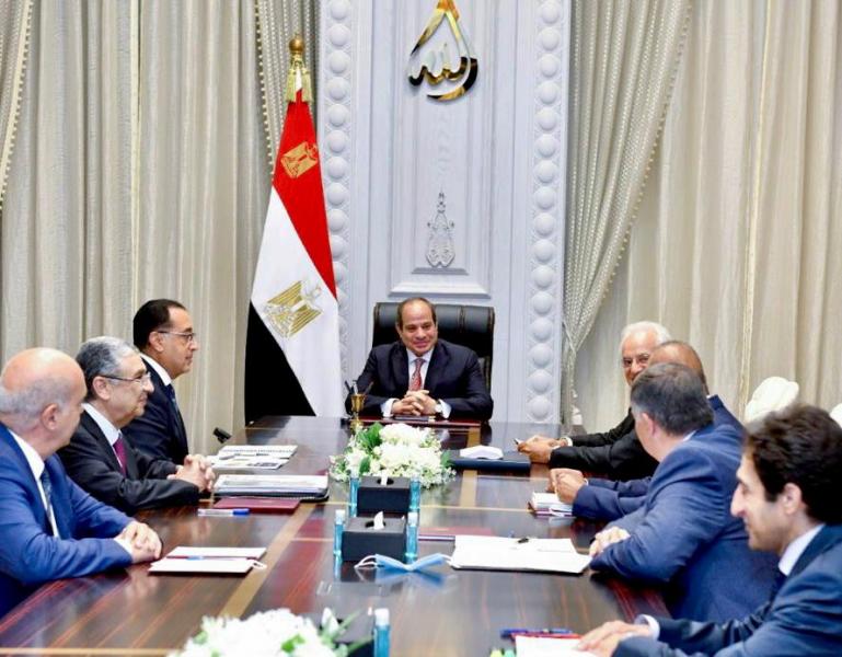 السيسي يستعرض مع رئيس «كوبيلوزيس اليونانية» إنتاج الكهرباء من الطاقة المتجددة وتصديرها لأوروبا