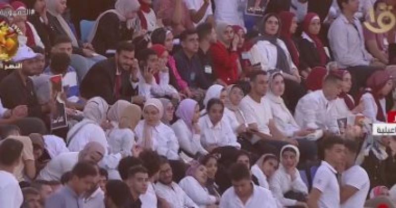بث مباشر.. تكريم أوائل الخريجين ضمن فعاليات الاحتفال بيوم تفوق جامعات مصر