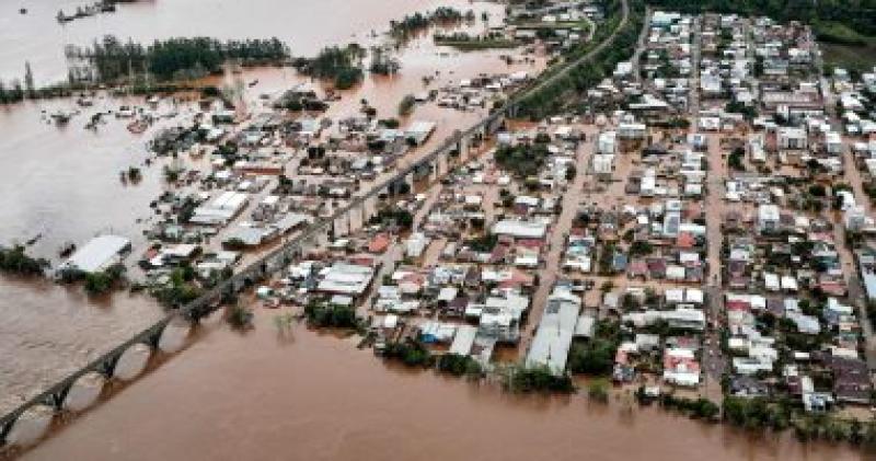 مصرع 8 أشخاص جراء الفيضانات في جنوب إفريقيا