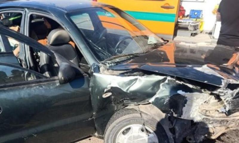 إصابة رئيس محكمة القاهرة الجديدة في حادث تصادم سيارتين على طريق السويس