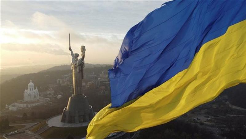 نيويورك تايمز: أوكرانيا تخشى تقليل المساعدات على خلفية الصراع في الشرق الأوسط