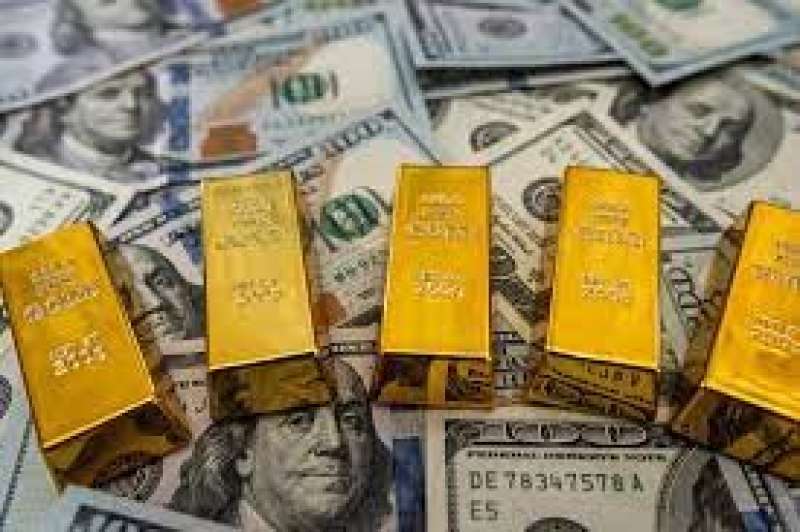 انخفاض أسعار الذهب واستقرار الدولار خلال تعاملات اليوم الأربعاء