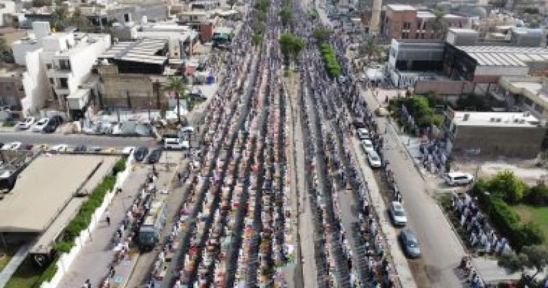 الآلاف يصلون ويتظاهرون في بغداد تنديدا بالقصف الإسرائيلي لغزة