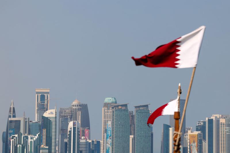 وسائل إعلامية بريطانية..قطر تعمل على إتفاق لإطلاق سراح 50 رهينة لدي حماس