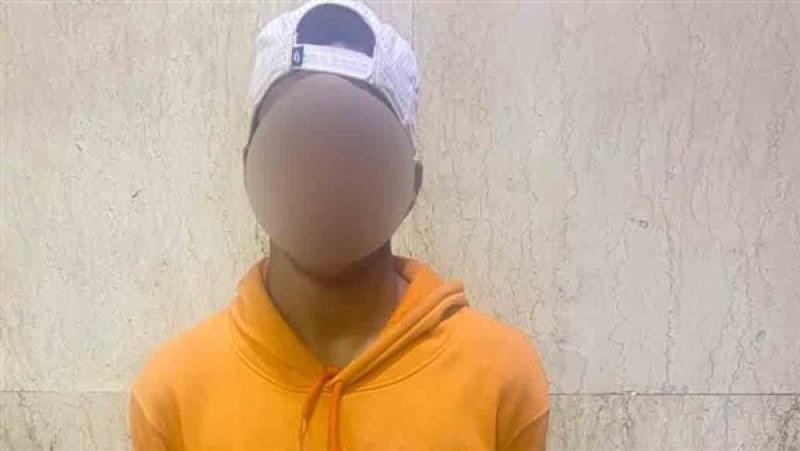 القبض على طالب يهدد تلاميذ المدارس باستخدام السلاح في حلوان