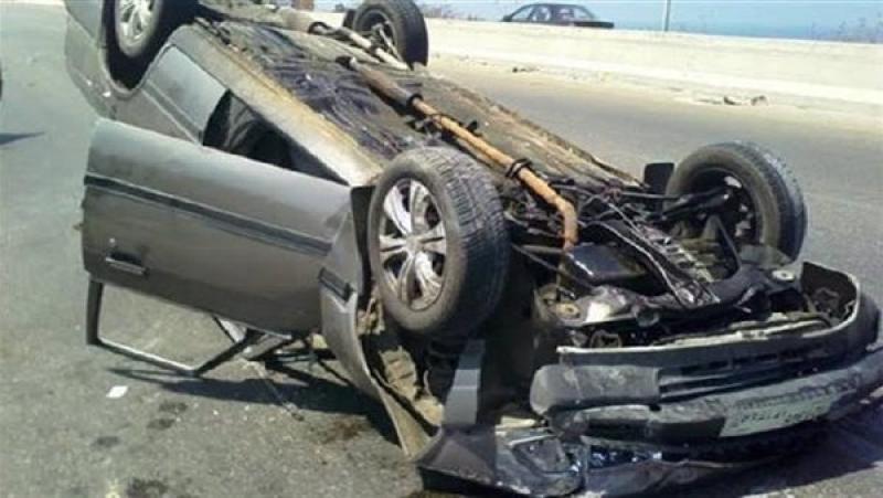 إصابة 4 أشخاص في حادث انقلاب سيارة ملاكي