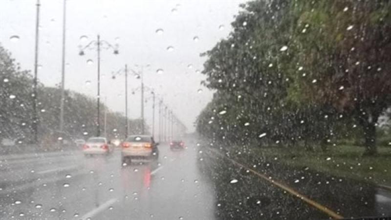 بعد تحذير الأرصاد، نصائح القيادة الآمنة أثناء الأمطار للحد من حوادث الطرق