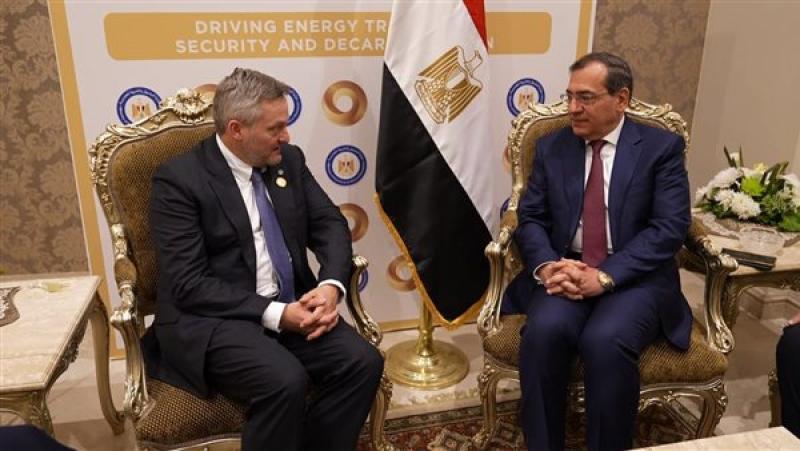 بي بي تتوسع في استثماراتها البترولية بمصر، والملا يبحث مع أدنوك الإماراتية التعاون المشترك