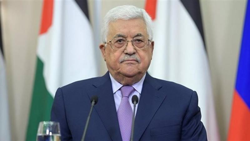 الرئيس الفلسطيني محمود عباس يقبل استقالة حكومة  أشتية