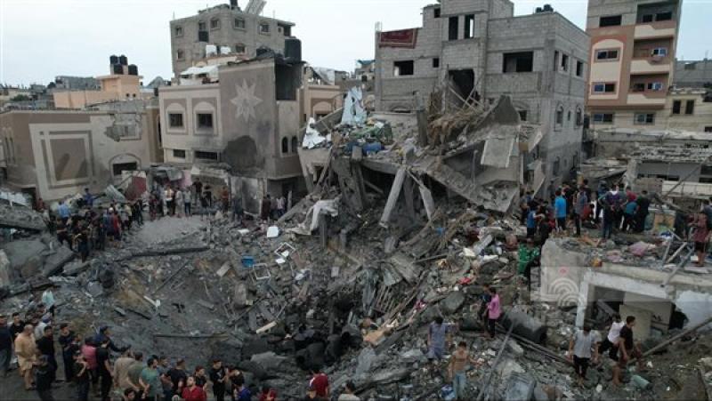 فلسطينيون: القاهرة تواصل جهودها لوقف النار فى غزة