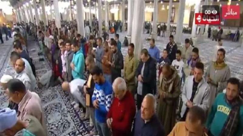 بث مباشر.. قناة «الحياة» تنقل شعائر صلاة التراويح من داخل مسجد سيدنا الحسين