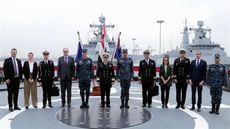 قائد القوات البحرية يلتقي قائد العملية البحرية الأوروبية بالبحر الأحمر  أسبيدس