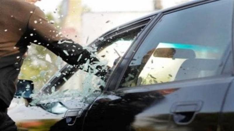 كشف لغز كسر زجاج سيارة وسرقة محتوياتها بمدينة نصر
