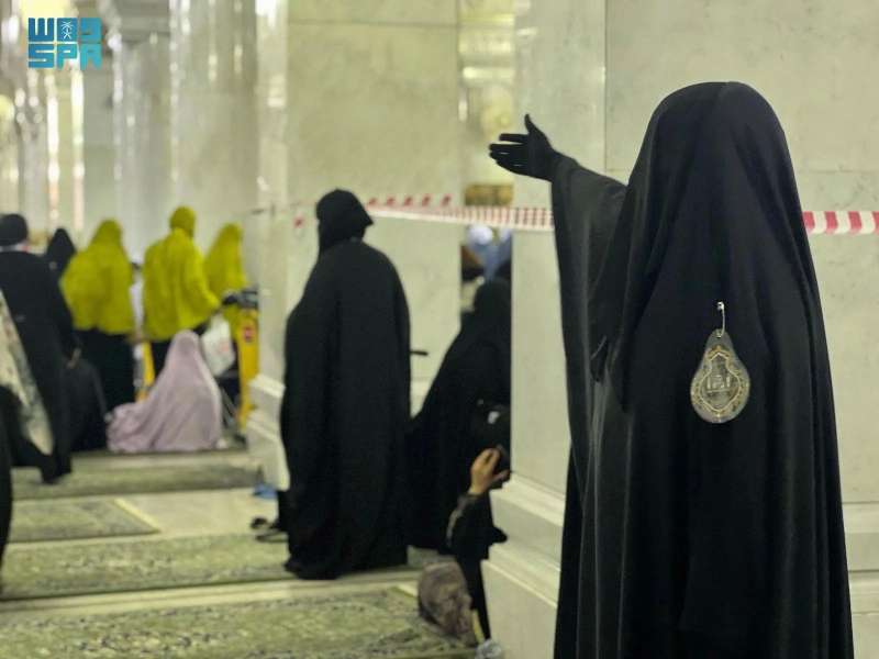 ”الشؤون الدينية” تسخر كوادرها النسائية لخدمة قاصدات المسجد الحرام