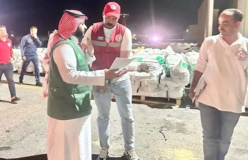 وصول الطائرة الإغاثية السعودية الـ 47 لإغاثة الشعب الفلسطيني في قطاع غزة التي يسيّرها مركز الملك سلمان للإغاثة