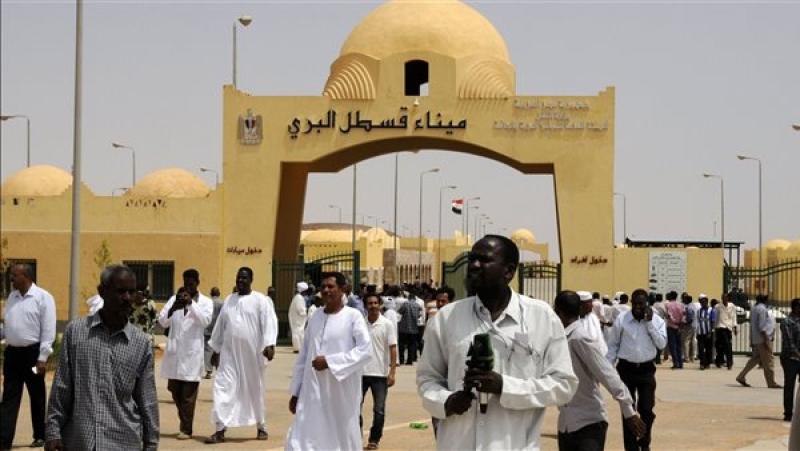 أبرز الجهود المصرية المبذولة استجابة لتداعيات الأزمة الإنسانية السودانية (إنفوجراف)