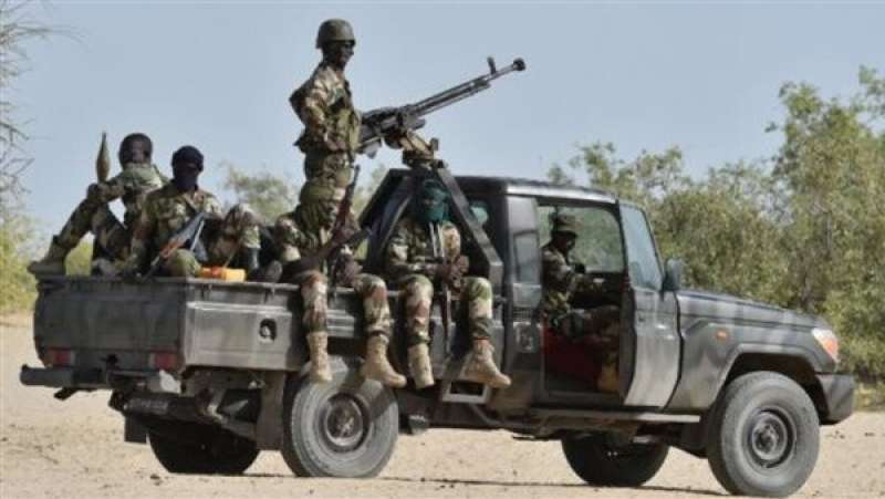 مقتل 7 أشخاص وخطف 100 آخرين في عملية للجماعات المسلحة بنيجيريا