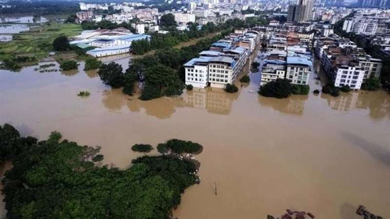 الصين.. مصرع وفقدان 5 أشخاص وإجلاء الآلاف من منازلهم بسبب الأمطار