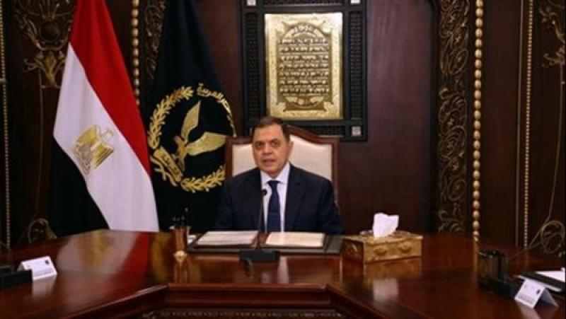 وزير الداخلية يهنئ الرئيس السيسي بمناسبة ذكرى 30 يونيو