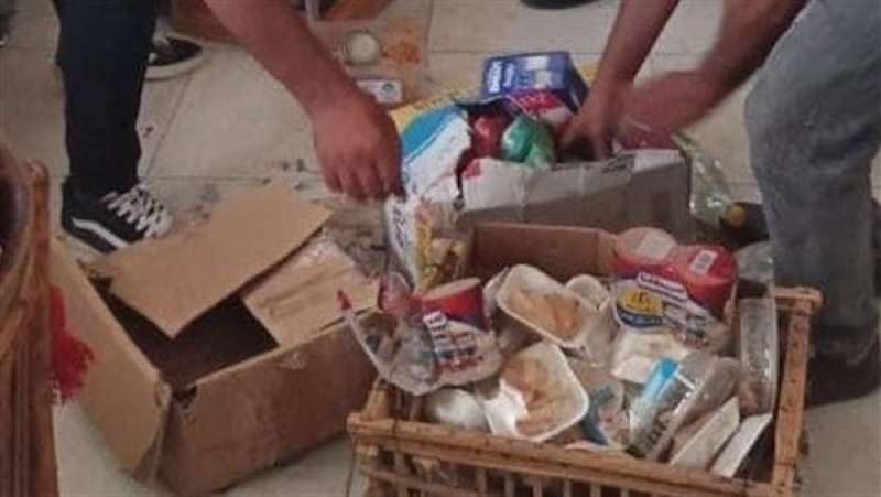 إعدام 475 كيلو أغذية فاسدة في حملة تموينية بدمياط