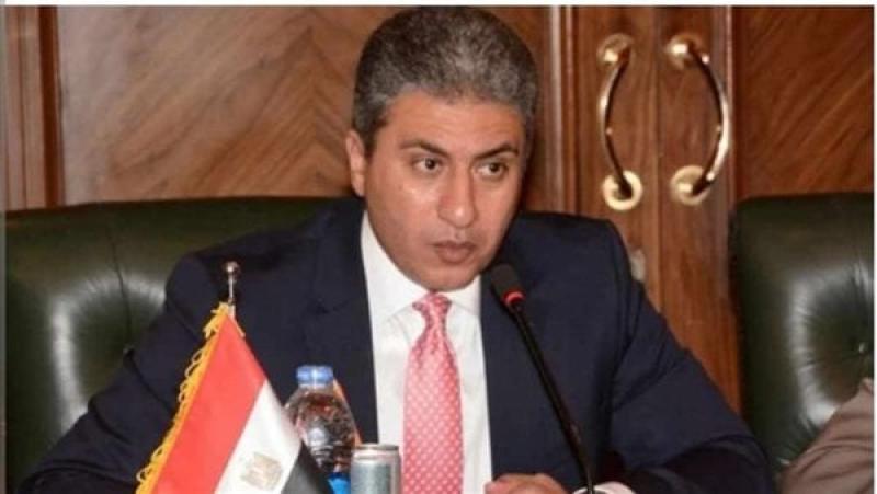 وزير السياحة والآثار يتوجه لمقر الوزارة لتسلم مهام عمله ويؤكد على مكانة مصر السياحية