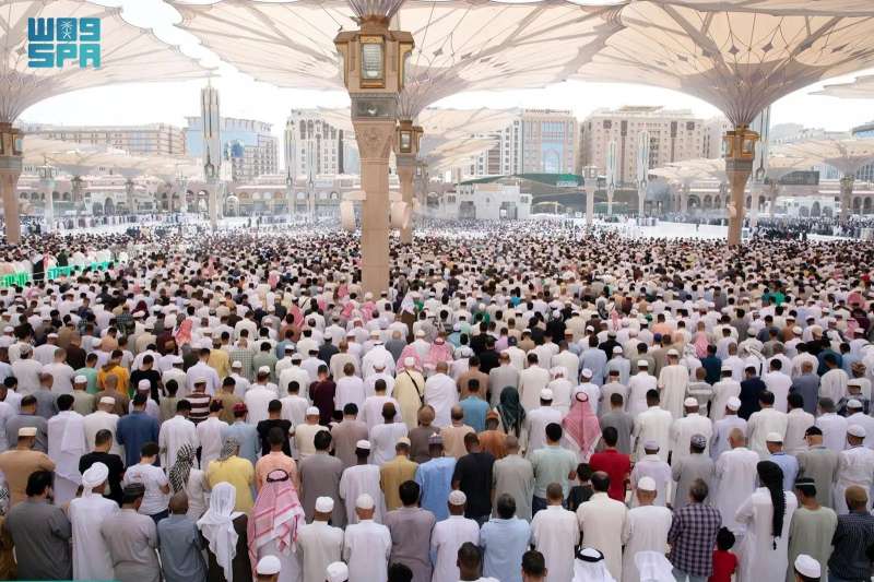 أكثر من خمسة ملايين يؤدون الصلوات في المسجد النبوي خلال الأسبوع الماضي