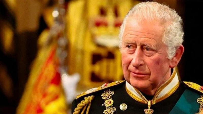 الملك تشارلز الثالث يكلف زعيم حزب العمال البريطاني بتشكيل الحكومة الجديدة