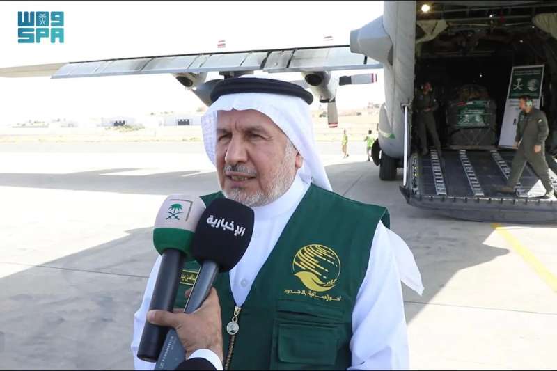 المشرف العام على مركز الملك سلمان للإغاثة: المملكة أسقطت مساعدات غذائية نوعية جوًا على غزة بالتعاون مع الأردن