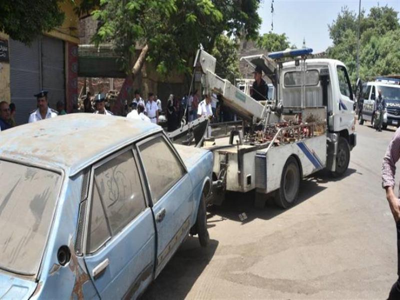 رفع 39 سيارة ودراجة نارية متروكة ومتهالكة من الشوارع بحملات مرورية