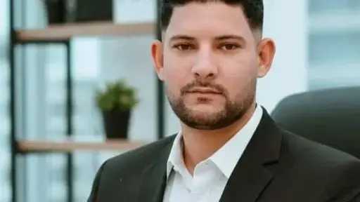 سياسة و برلمان