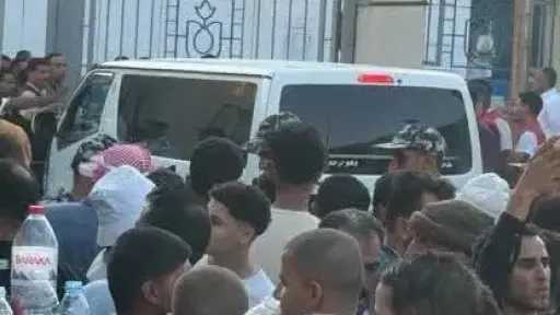 سياسة و برلمان