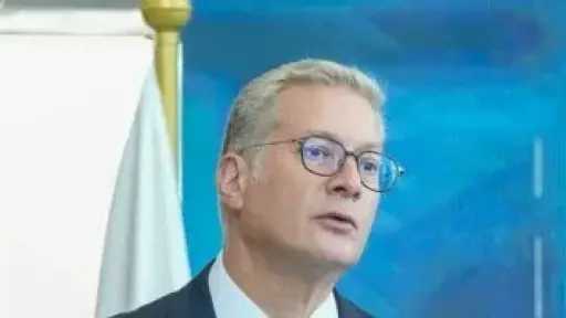 مال و بنوك