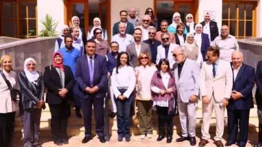 الفن