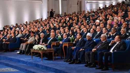 سياسة و برلمان